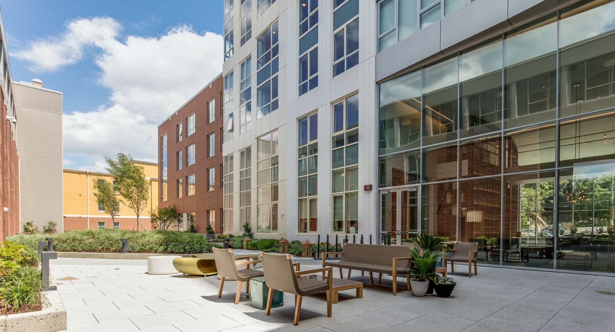 Global Luxury Suites Longwood Medical Brookline Exterior photo