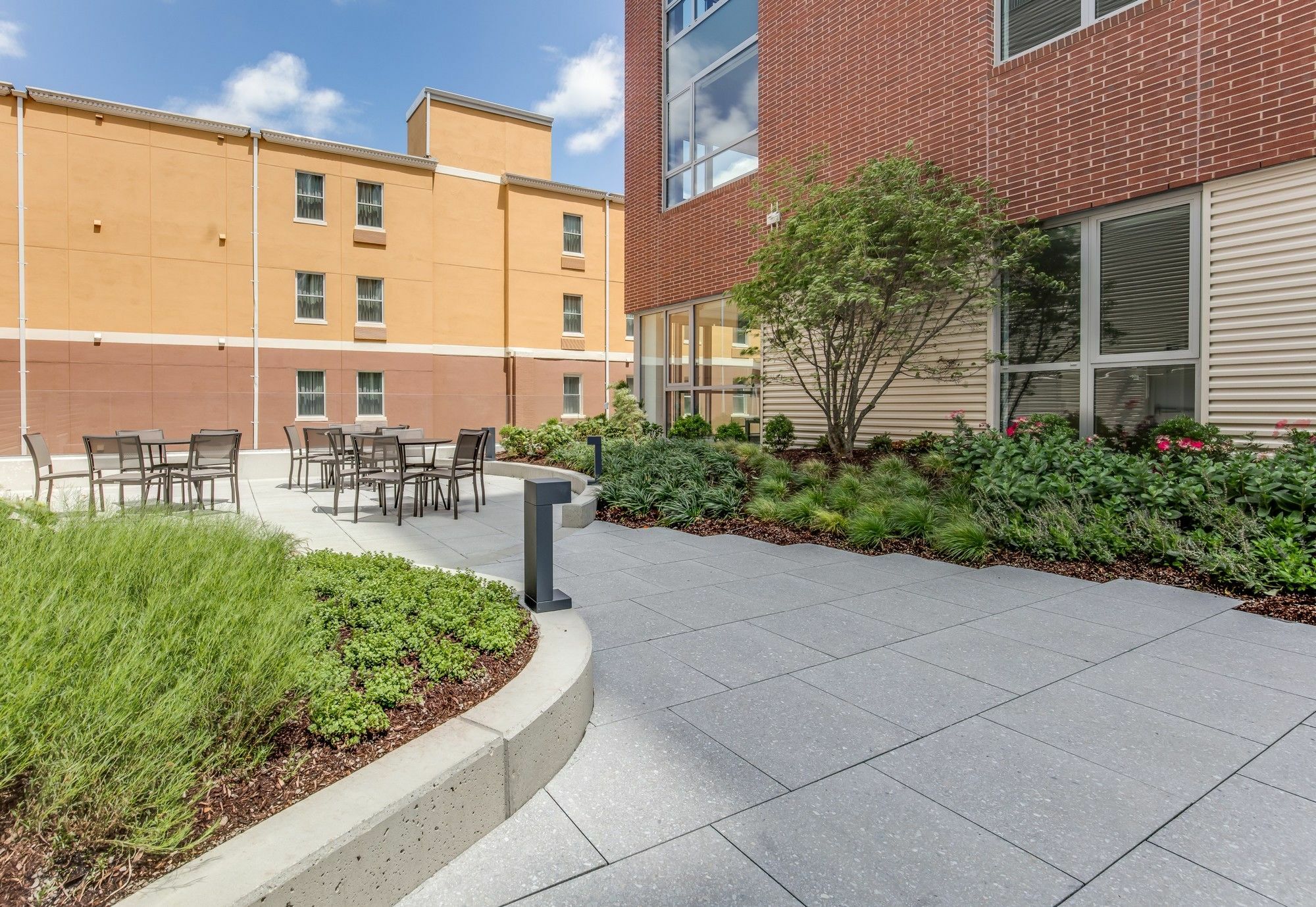 Global Luxury Suites Longwood Medical Brookline Exterior photo